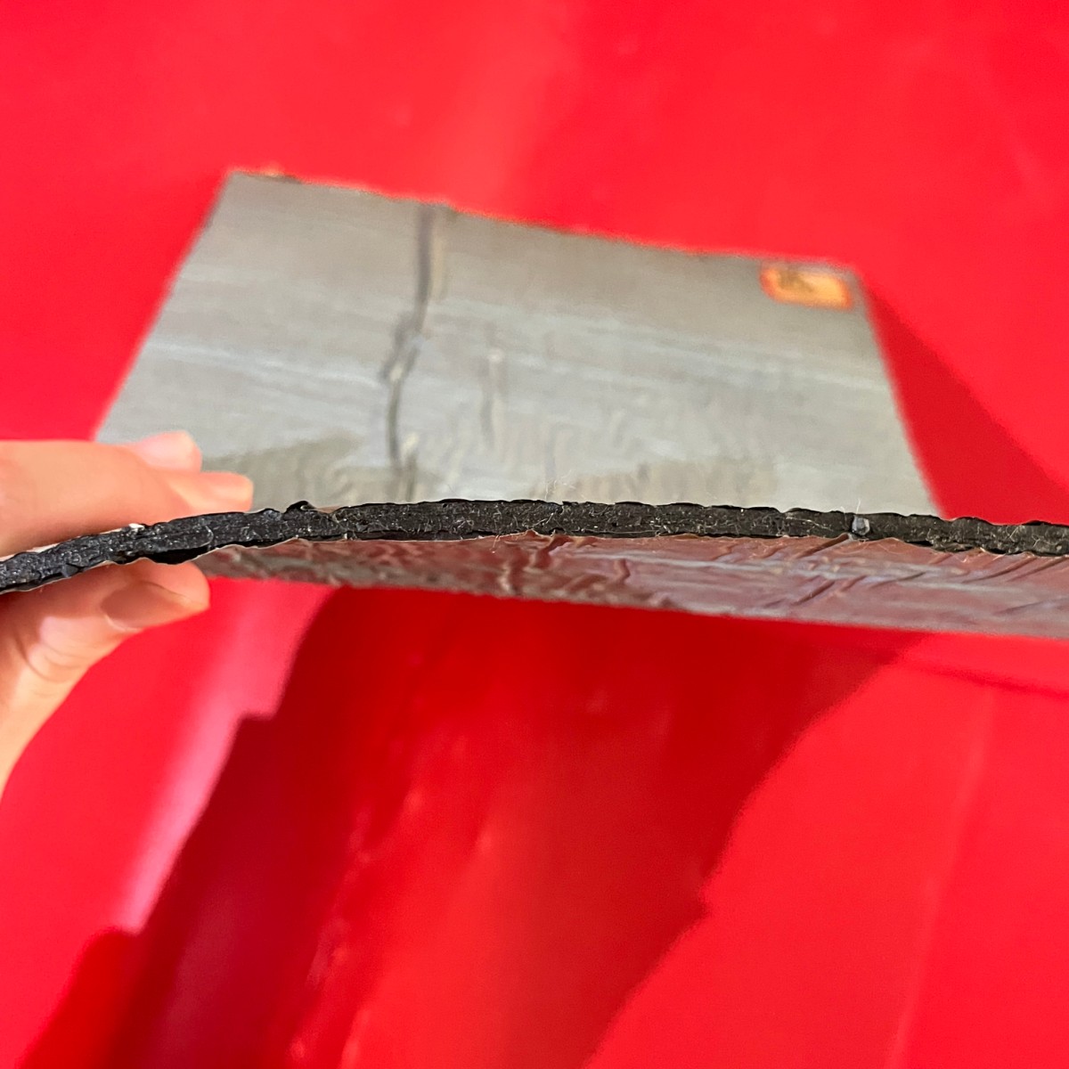 自粘沥青防水卷材和其它类型的防水材料有什么不同？